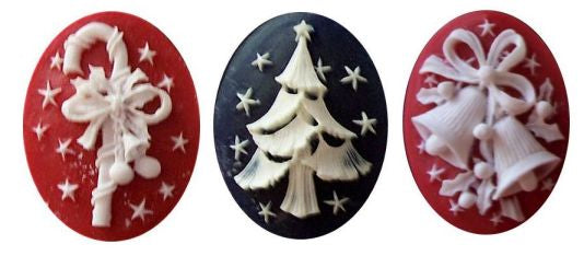 CHRISTMAS CAMEOS